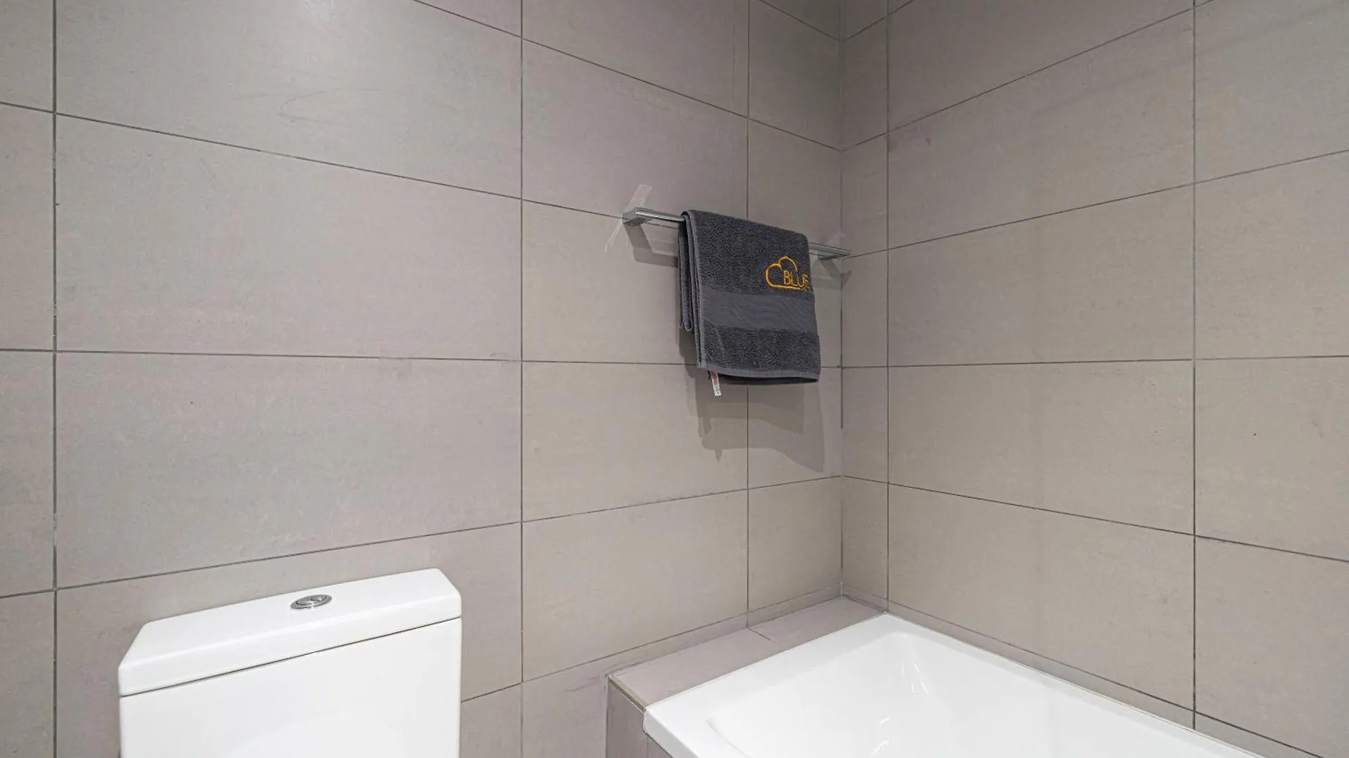 Apartamento 1Br The Golden Horn By Blue Cloud Holidays Sharjah